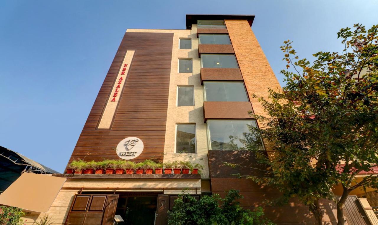 Treebo Trend Hotel 12 Degrees West Domlur Bangalore Exterior foto